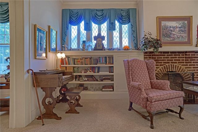 612 S Commerce Avenue, Russellville, AR 72801