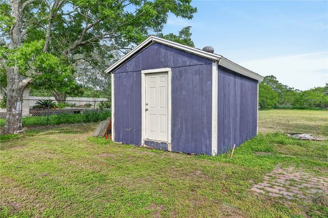 3901 Leonard Dr, Corpus Christi, TX 78410