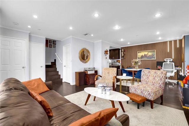 1304 S Mayflower Avenue A, Monrovia, CA 91016