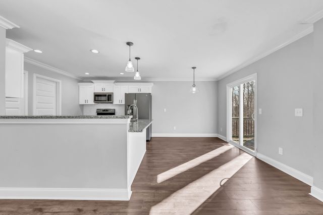 2320 Bearden Rd, Clarksville, TN 37043