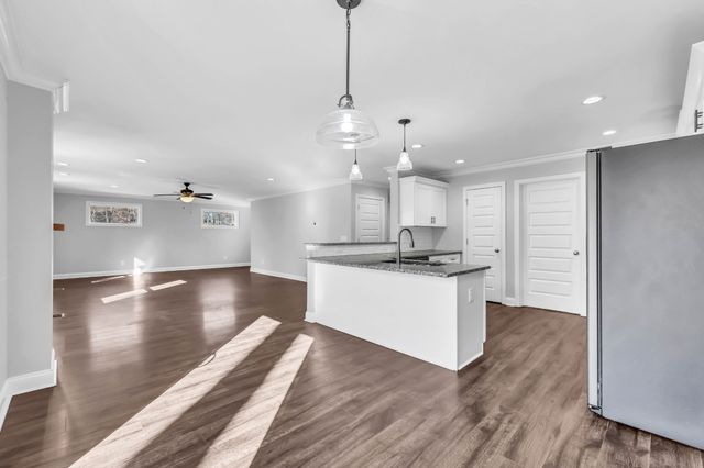 2320 Bearden Rd, Clarksville, TN 37043