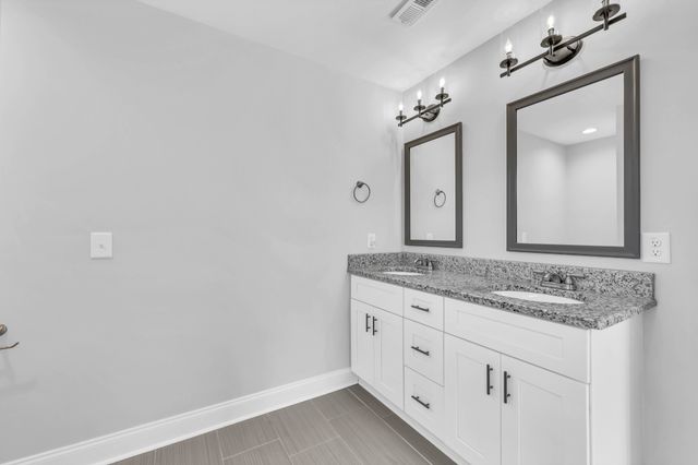 2320 Bearden Rd, Clarksville, TN 37043