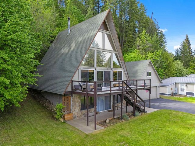 3803 Rainbow Dr, Loon Lake, WA 99148