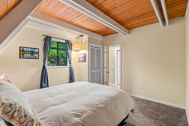 3803 Rainbow Dr, Loon Lake, WA 99148