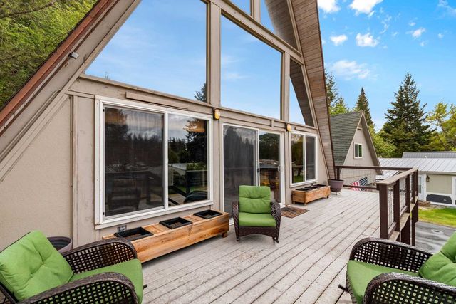 3803 Rainbow Dr, Loon Lake, WA 99148