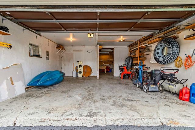 3803 Rainbow Dr, Loon Lake, WA 99148