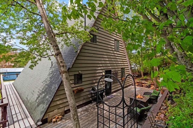 3803 Rainbow Dr, Loon Lake, WA 99148