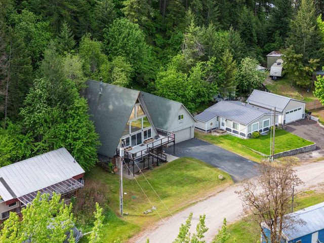 3803 Rainbow Dr, Loon Lake, WA 99148