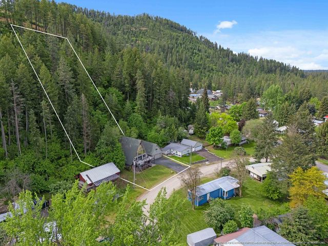 3803 Rainbow Dr, Loon Lake, WA 99148