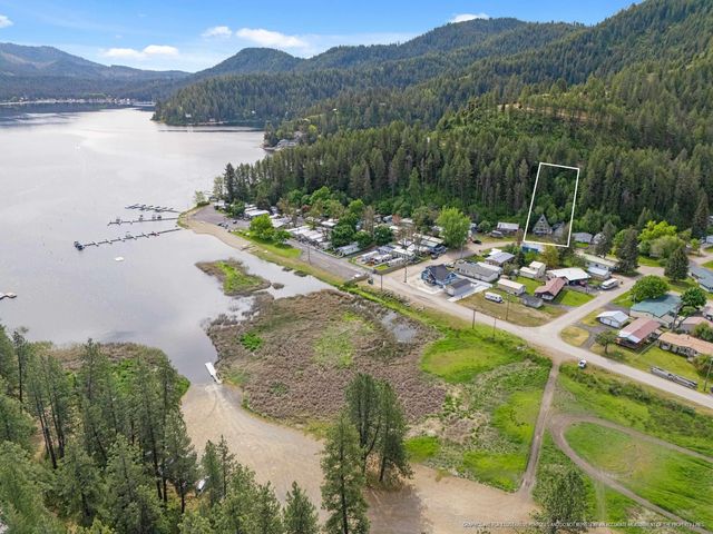 3803 Rainbow Dr, Loon Lake, WA 99148