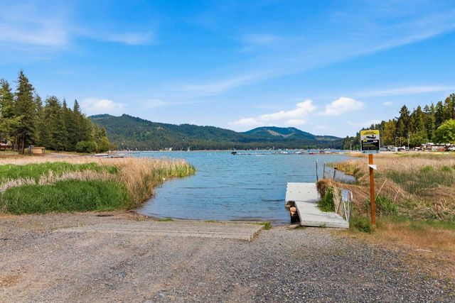 3803 Rainbow Dr, Loon Lake, WA 99148