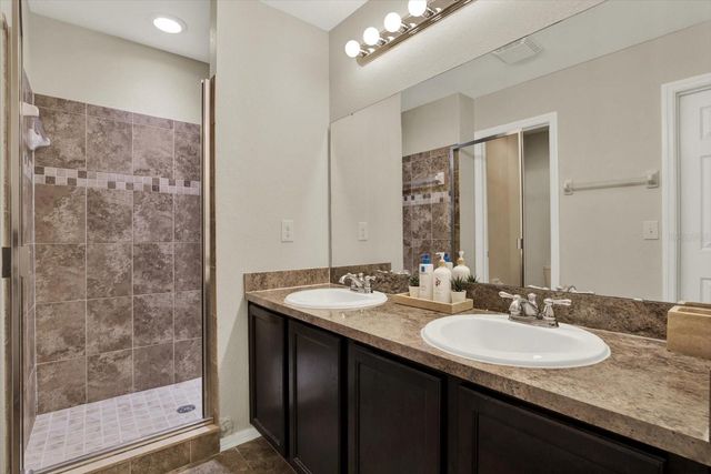 3017 MOJAVE OAK DRIVE, Valrico, FL 33594