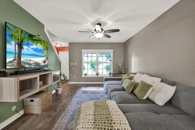 3017 MOJAVE OAK DRIVE, Valrico, FL 33594
