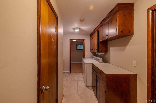 100 Highridge Drive, Syracuse, NY 13215