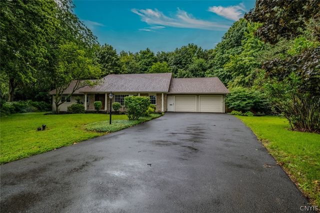 100 Highridge Drive, Syracuse, NY 13215