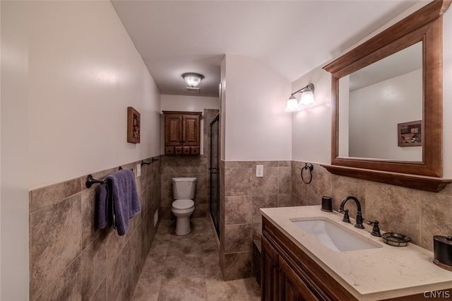 100 Highridge Drive, Syracuse, NY 13215