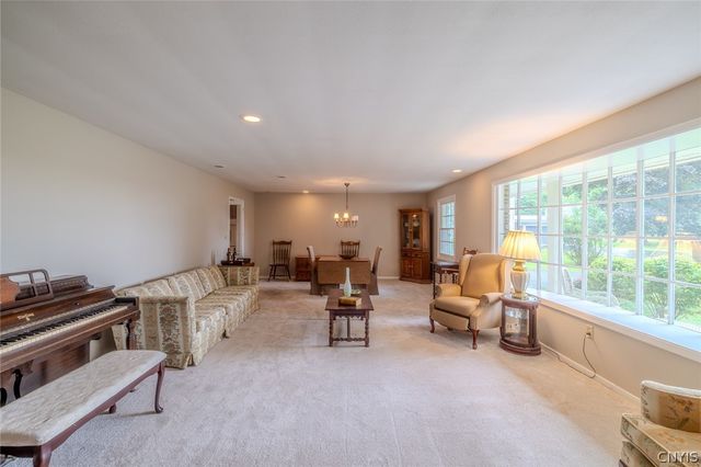100 Highridge Drive, Syracuse, NY 13215