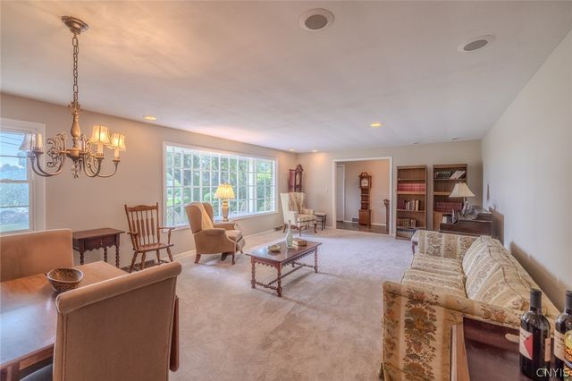 100 Highridge Drive, Syracuse, NY 13215