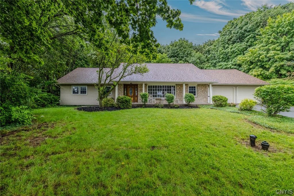 100 Highridge Drive, Syracuse, NY 13215