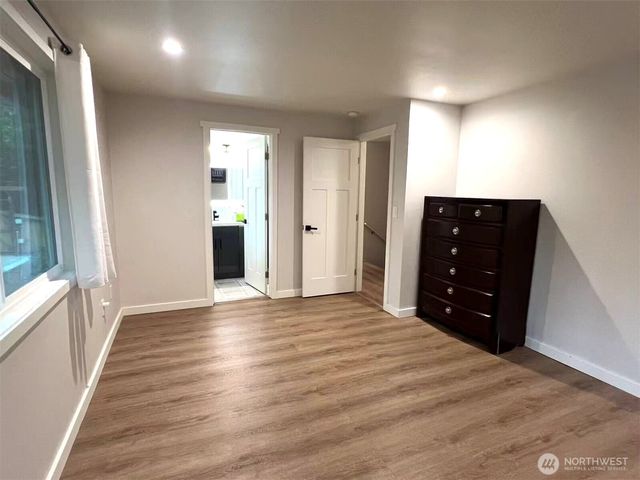 8430 SE 45th Street, Mercer Island, WA 98040