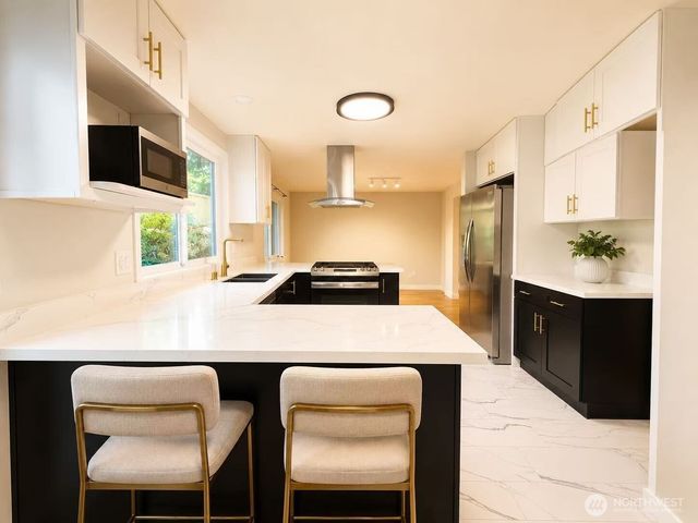 8430 SE 45th Street, Mercer Island, WA 98040