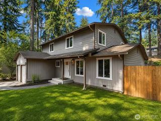 8430 SE 45th Street, Mercer Island, WA 98040