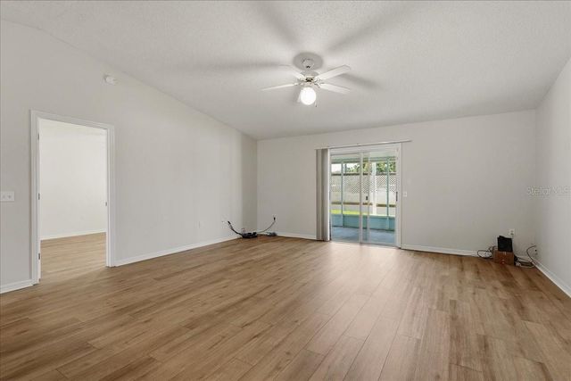 372 LAKE DAISY CIR, Winter Haven, FL 33884