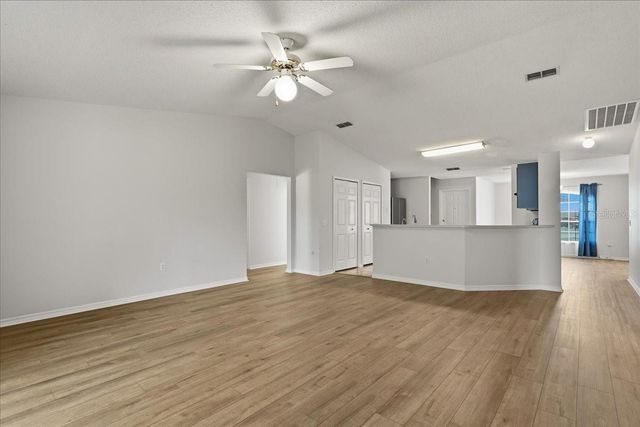 372 LAKE DAISY CIR, Winter Haven, FL 33884