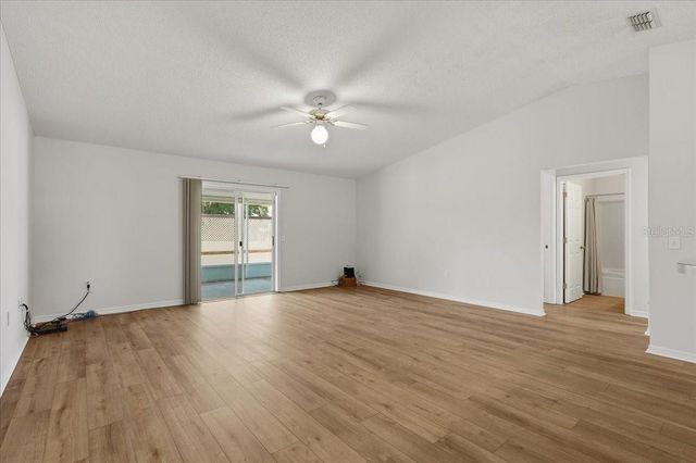 372 LAKE DAISY CIR, Winter Haven, FL 33884
