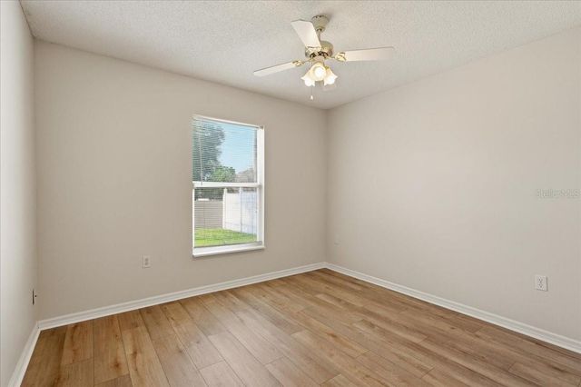 372 LAKE DAISY CIR, Winter Haven, FL 33884