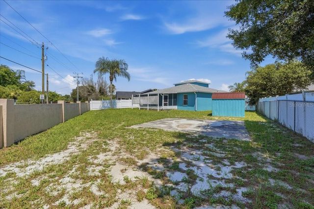 372 LAKE DAISY CIR, Winter Haven, FL 33884