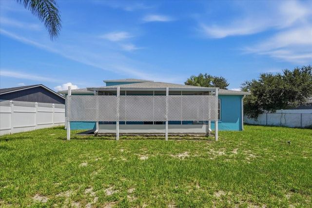 372 LAKE DAISY CIR, Winter Haven, FL 33884