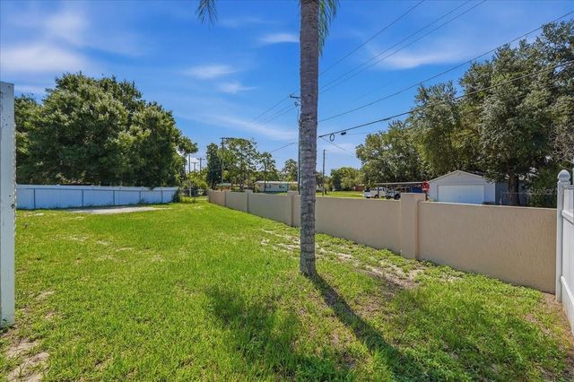 372 LAKE DAISY CIR, Winter Haven, FL 33884