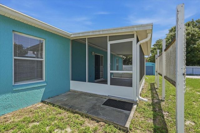 372 LAKE DAISY CIR, Winter Haven, FL 33884