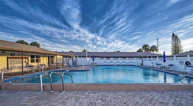 24862 US HIGHWAY 19 N 2803, Clearwater, FL 33763