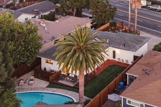 2930 Jefferson Avenue, Redwood City, CA 94062