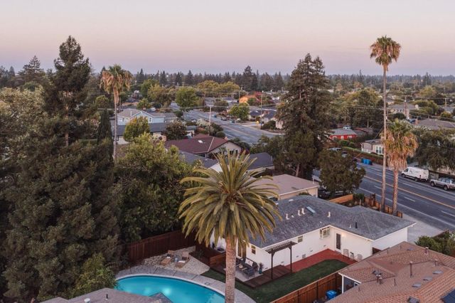 2930 Jefferson Avenue, Redwood City, CA 94062