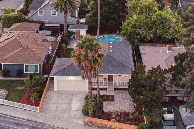 2930 Jefferson Avenue, Redwood City, CA 94062