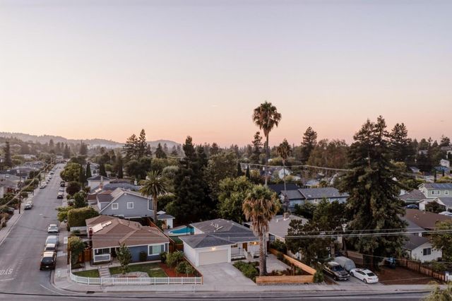 2930 Jefferson Avenue, Redwood City, CA 94062