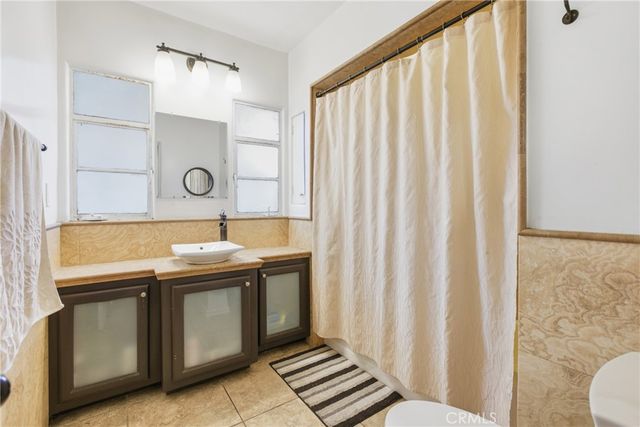 176 W Orange Grove, Pomona, CA 91768