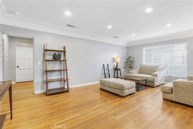 176 W Orange Grove, Pomona, CA 91768