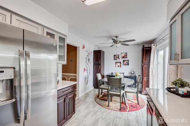 87 Brookview Circle, Jamesburg, NJ 08831