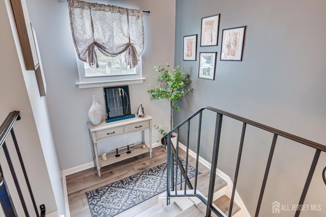 87 Brookview Circle, Jamesburg, NJ 08831