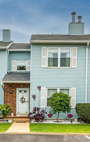87 Brookview Circle, Jamesburg, NJ 08831