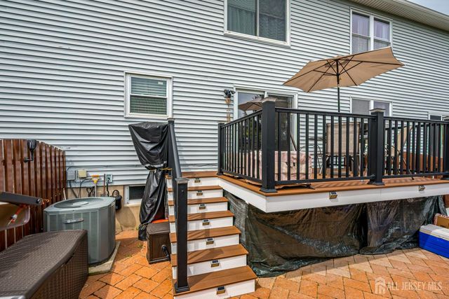 87 Brookview Circle, Jamesburg, NJ 08831