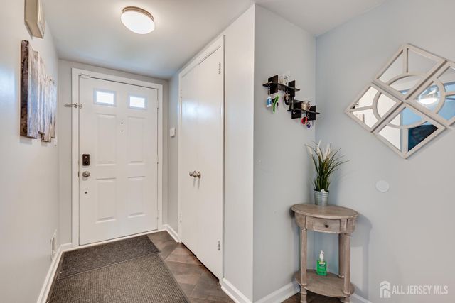 87 Brookview Circle, Jamesburg, NJ 08831