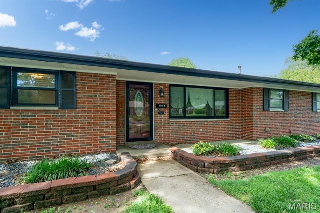 232 Springdale Drive, Belleville, IL 62223