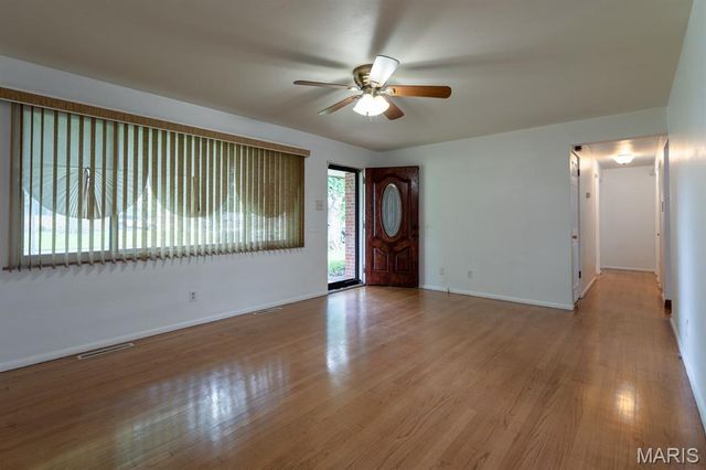 232 Springdale Drive, Belleville, IL 62223