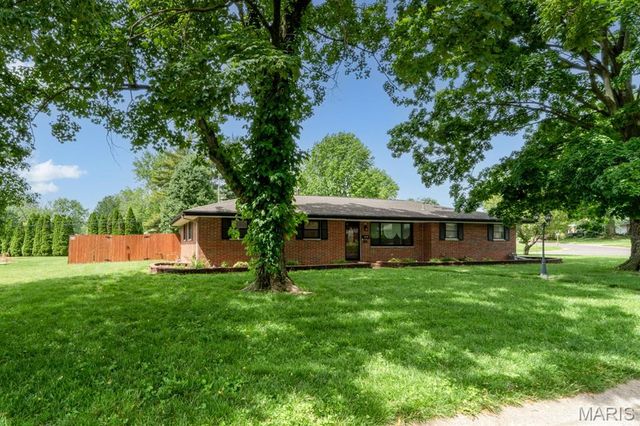 232 Springdale Drive, Belleville, IL 62223
