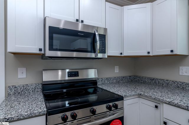 49 Tuskegee Avenue, Greenville, SC 29607